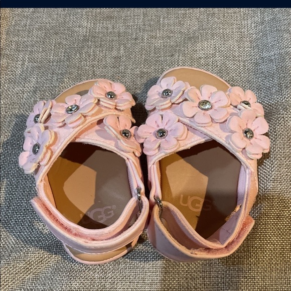 Ugg baby girl summer sandals - Picture 3 of 5